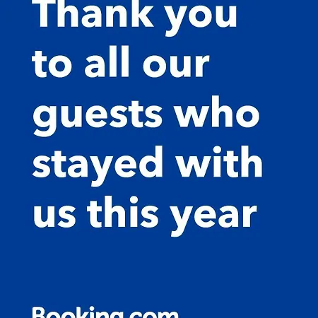 Serenity Village 아파트호텔